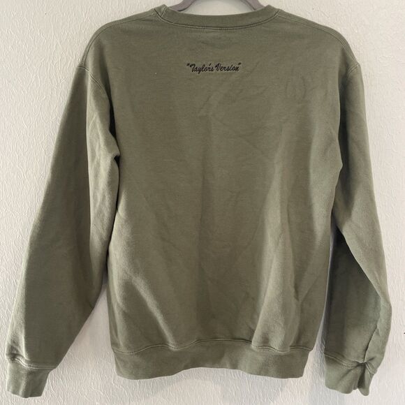 Taylor Swift All Too Well Green Crew Neck Sweatshirt Red Scarf‎ Taylor’s Ver. S - Picture 7 of 8